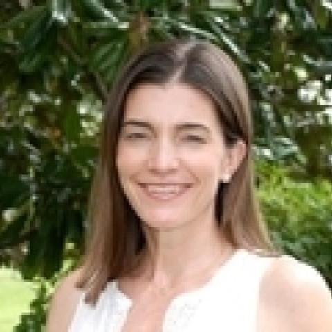 Liz Stepanian Headshot
