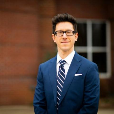 Kyle Mackey Headshot